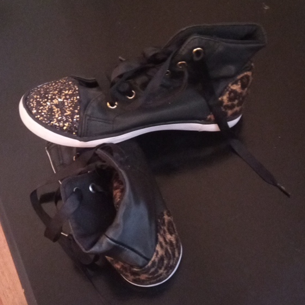 Kids animal print high shoes